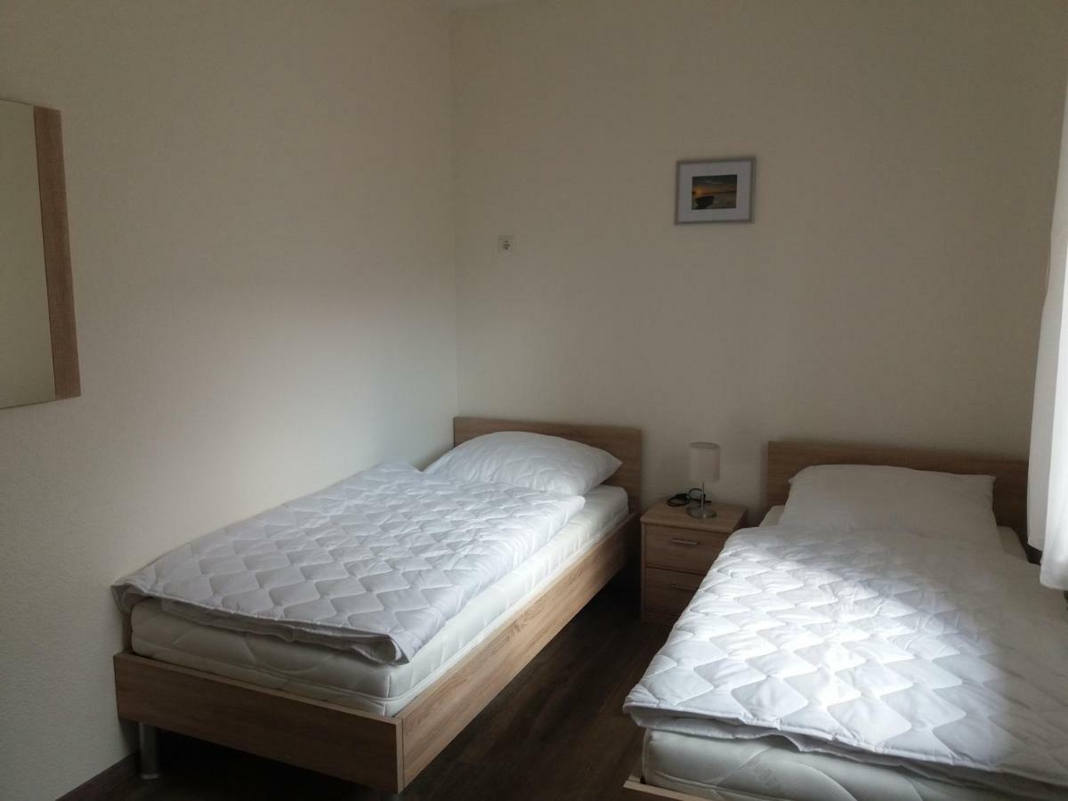 Stoerti 11 Villa Gnies Екстериор снимка